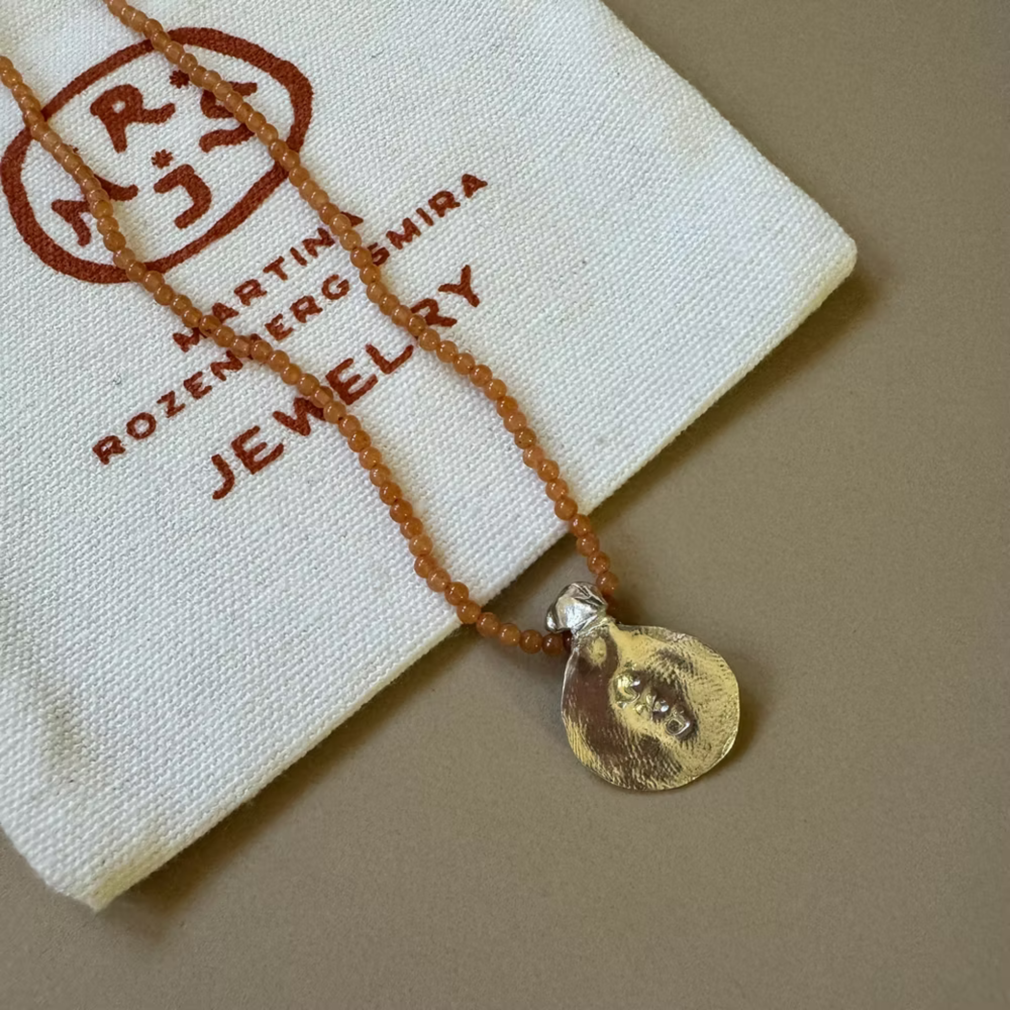 Legacy of the Kings amulet (pro bohatství)