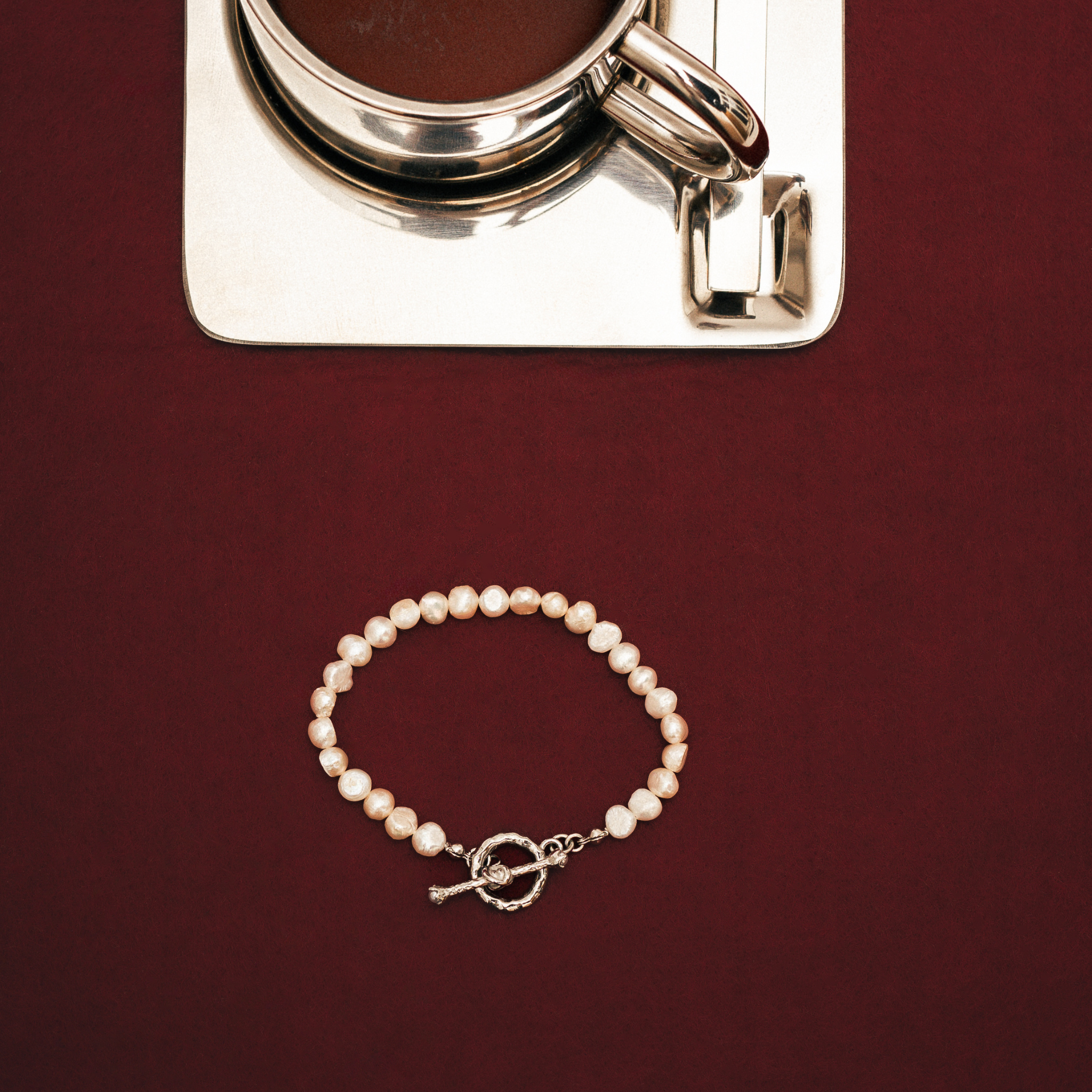 Minimal Pearl Bracelet