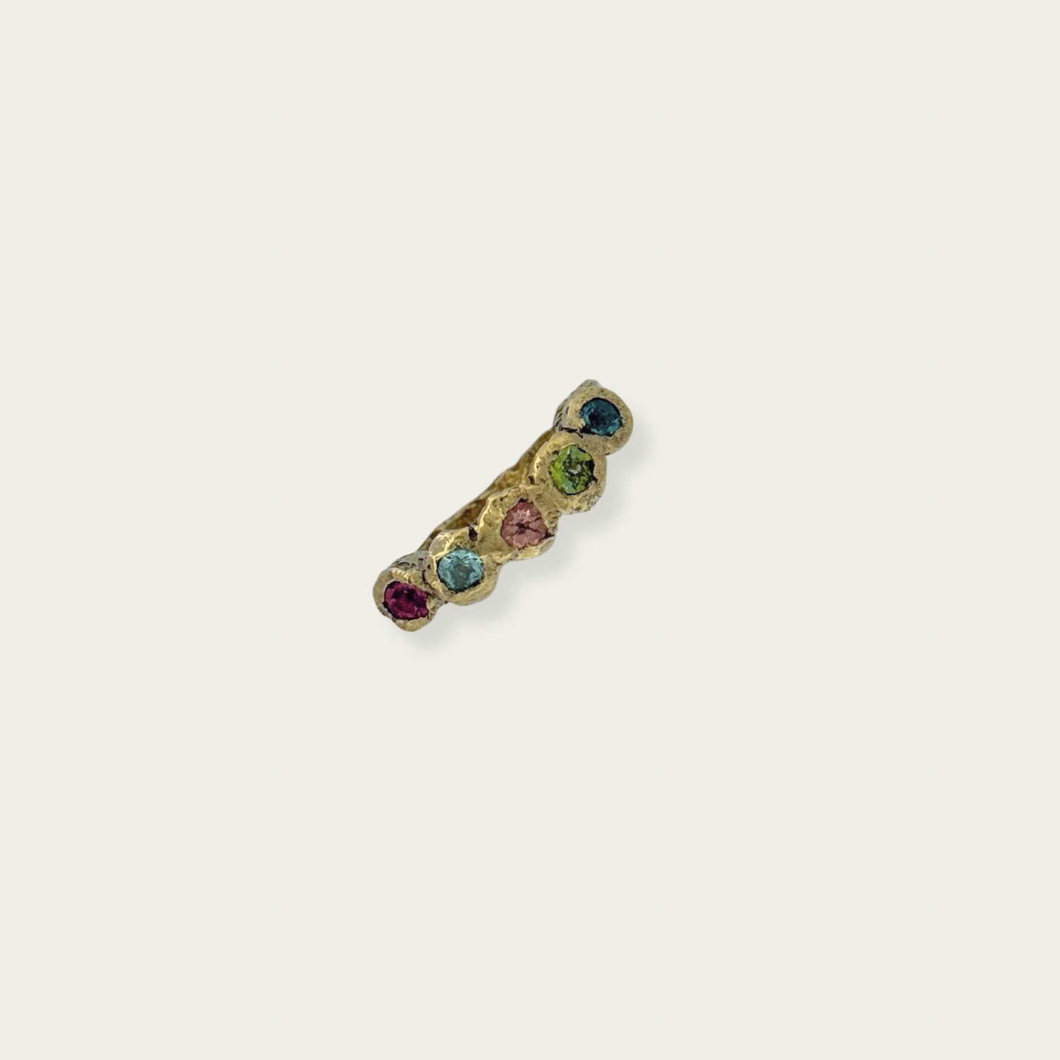 Velia Ring