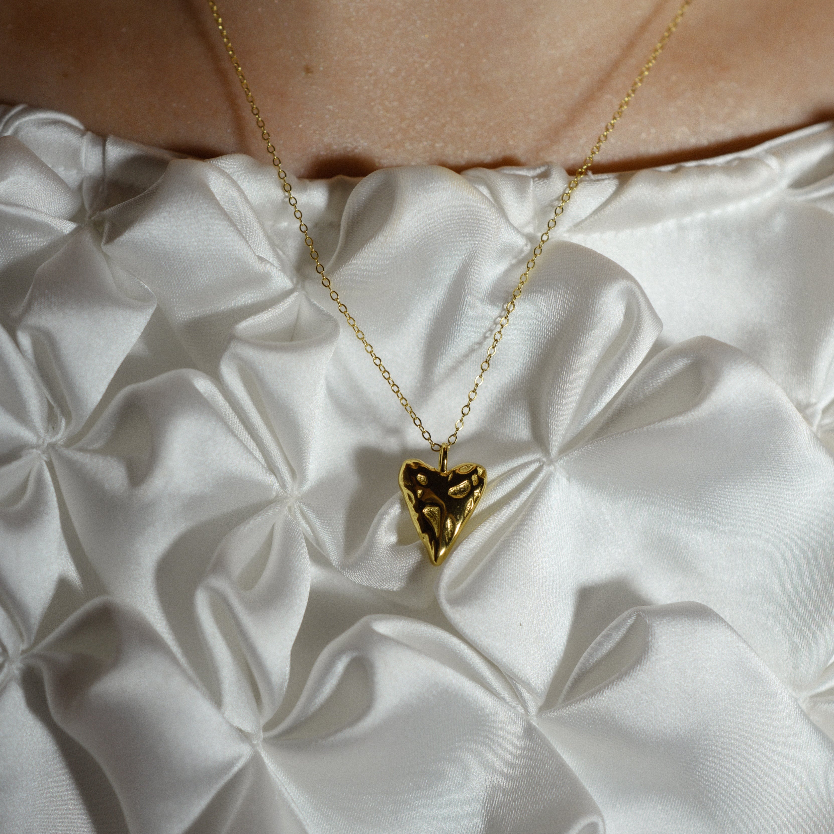 The Heart 925 necklace