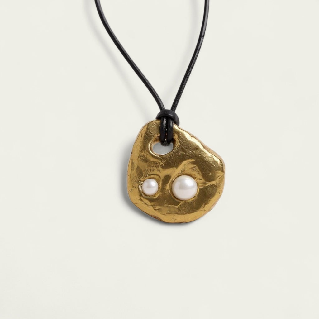 Echo necklace
