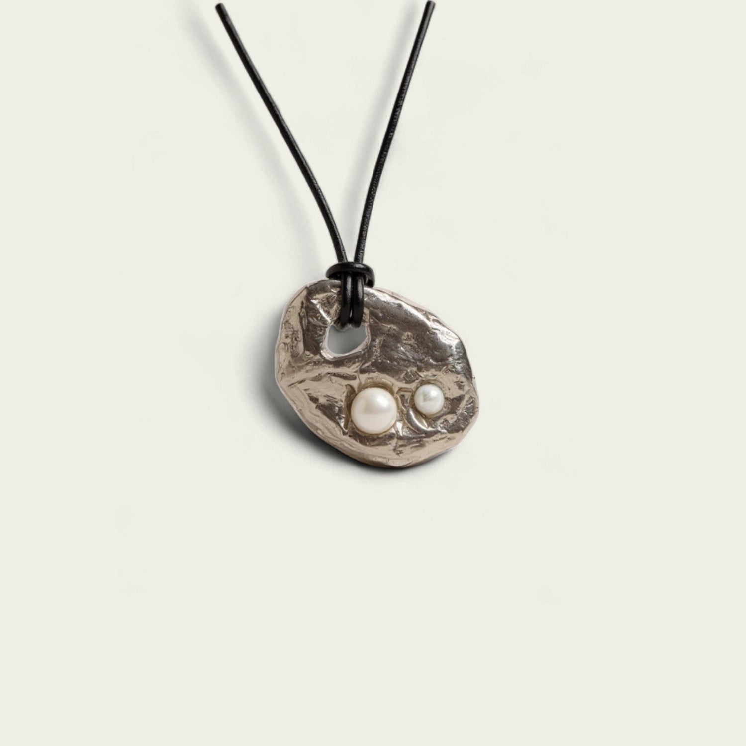 Petria necklace