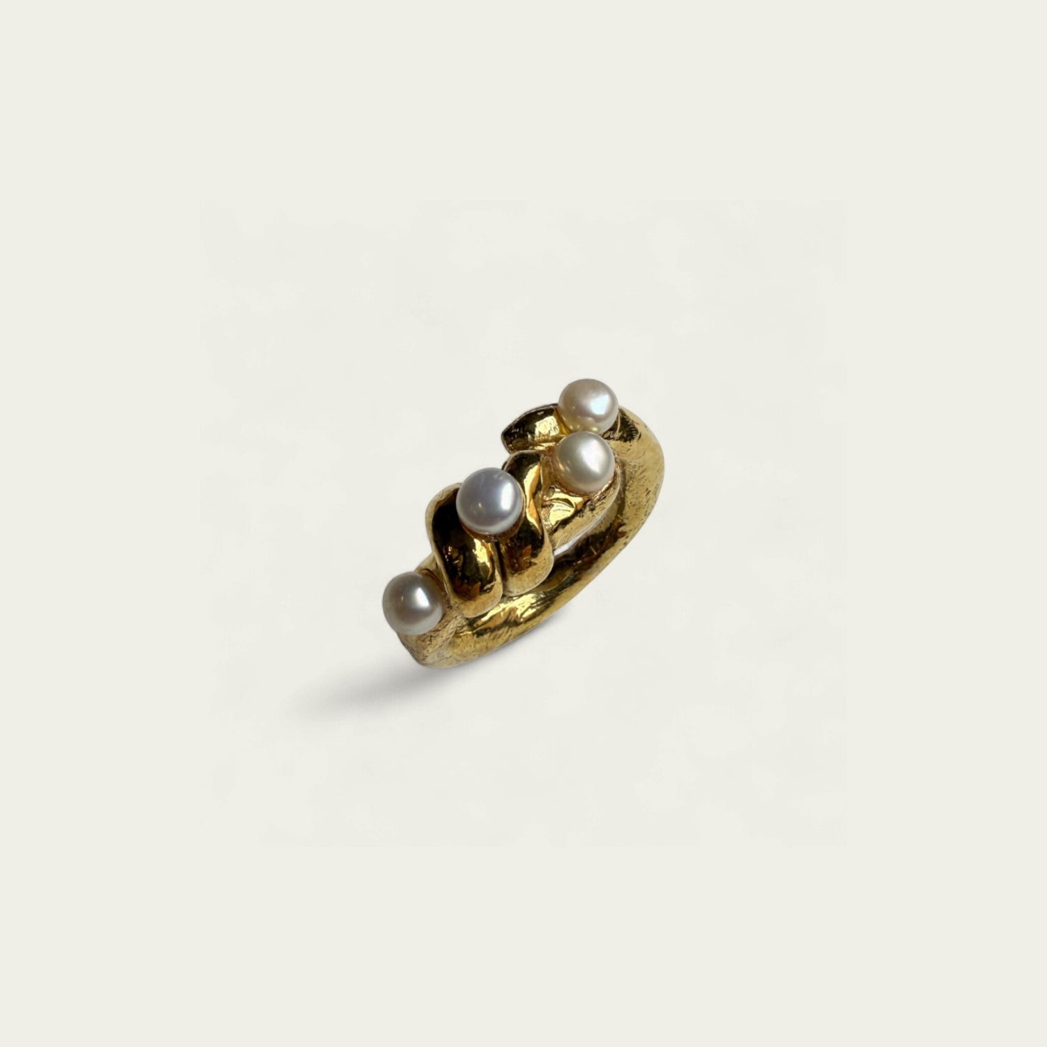 Luna ring