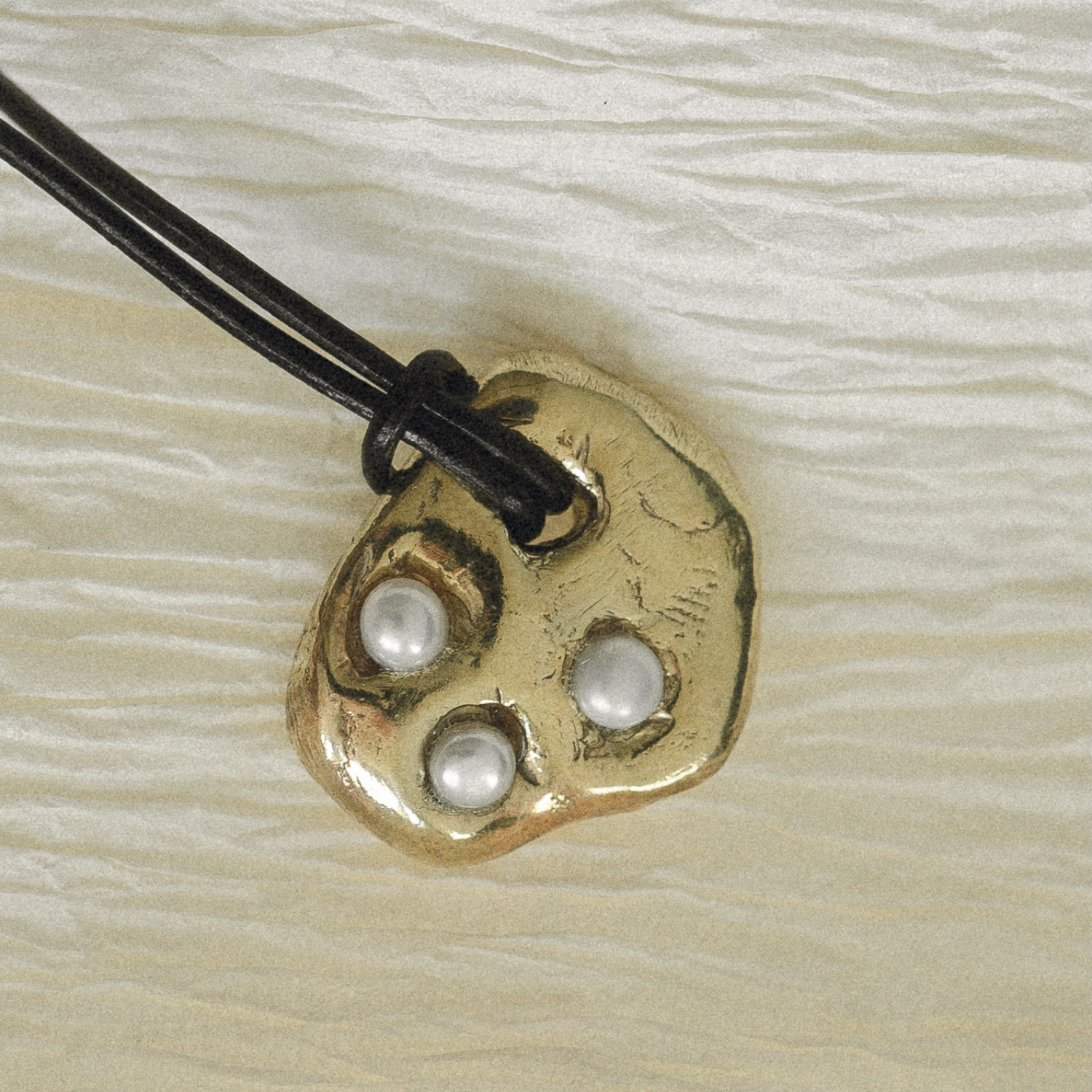 Calma necklace