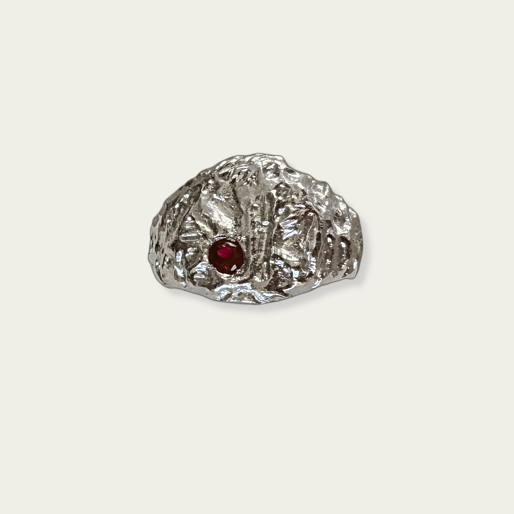 Silver Throne ring