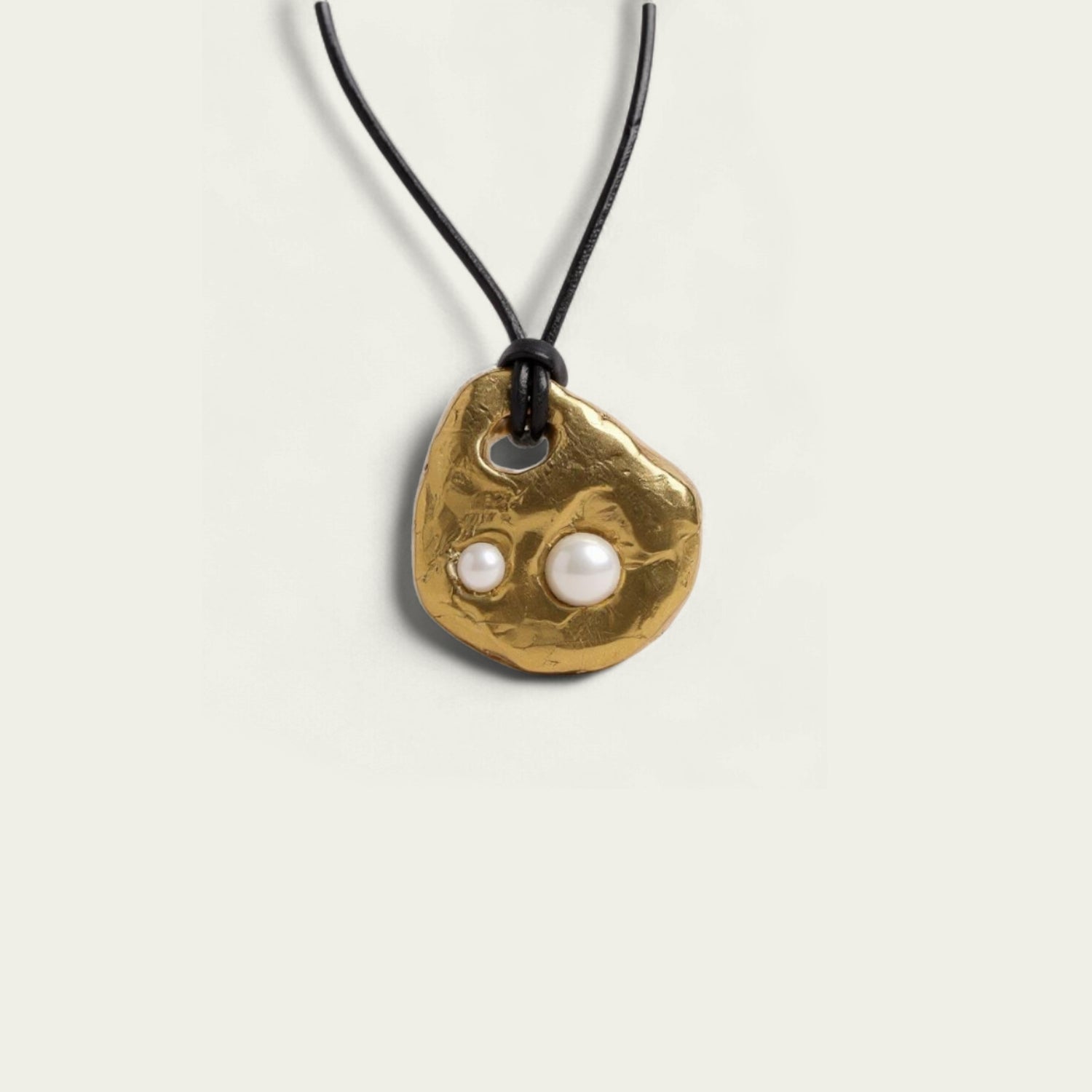 Echo necklace