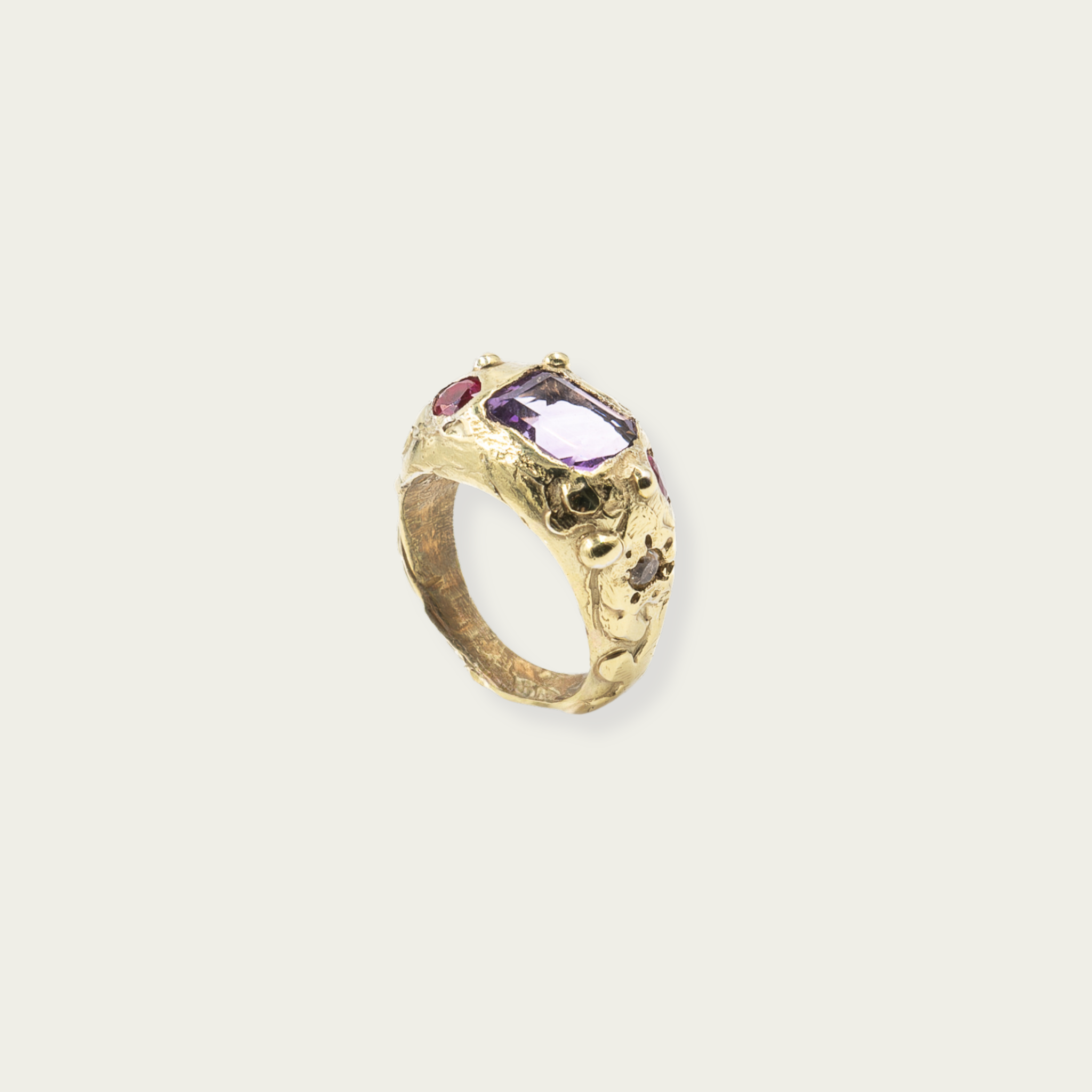 Sundust ring