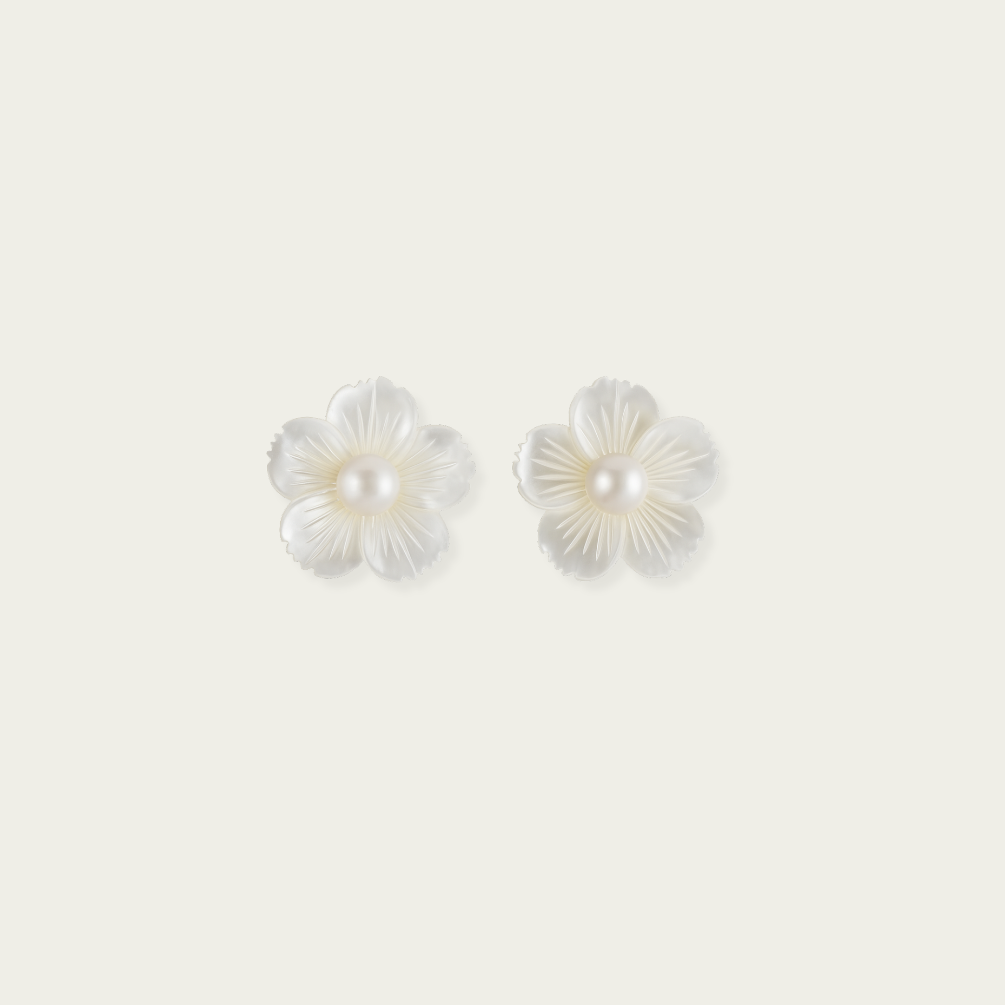 Mini Flower Pearl earrings