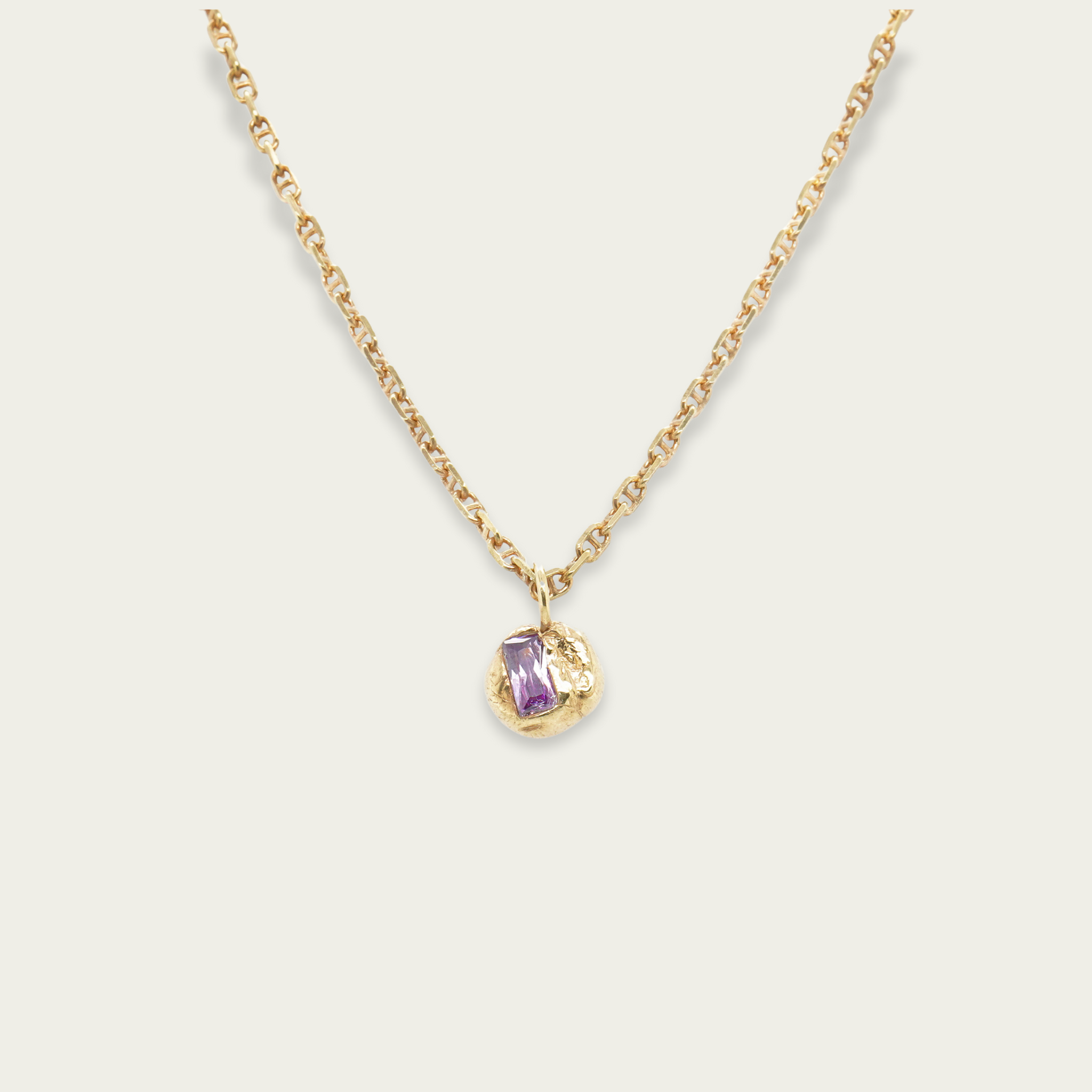 The Lila Stone necklace