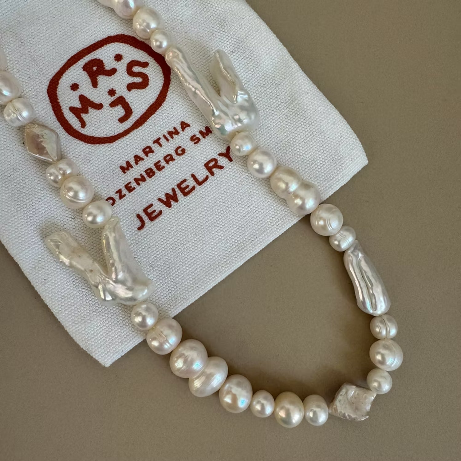 Massive Pearl necklace