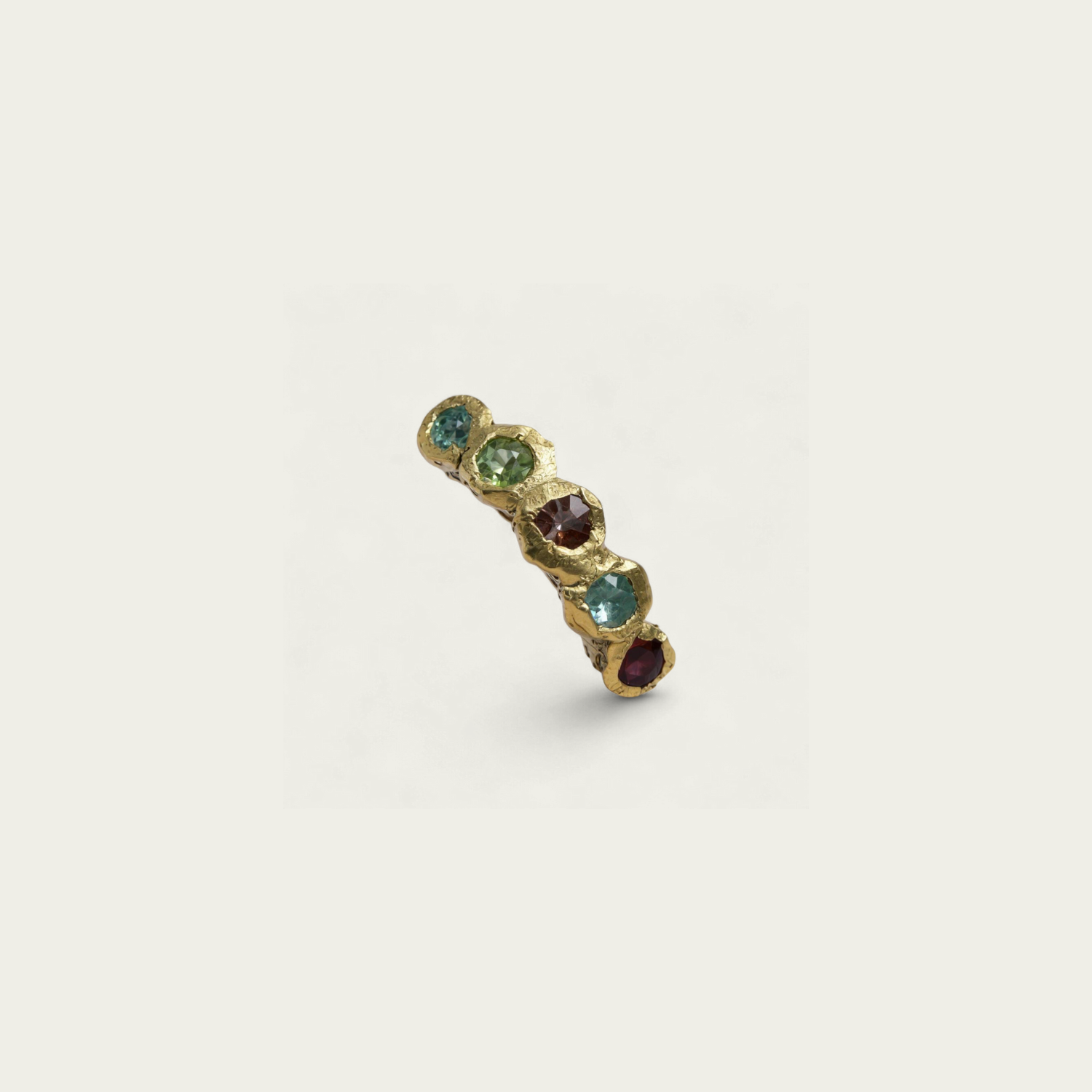 Velia Ring