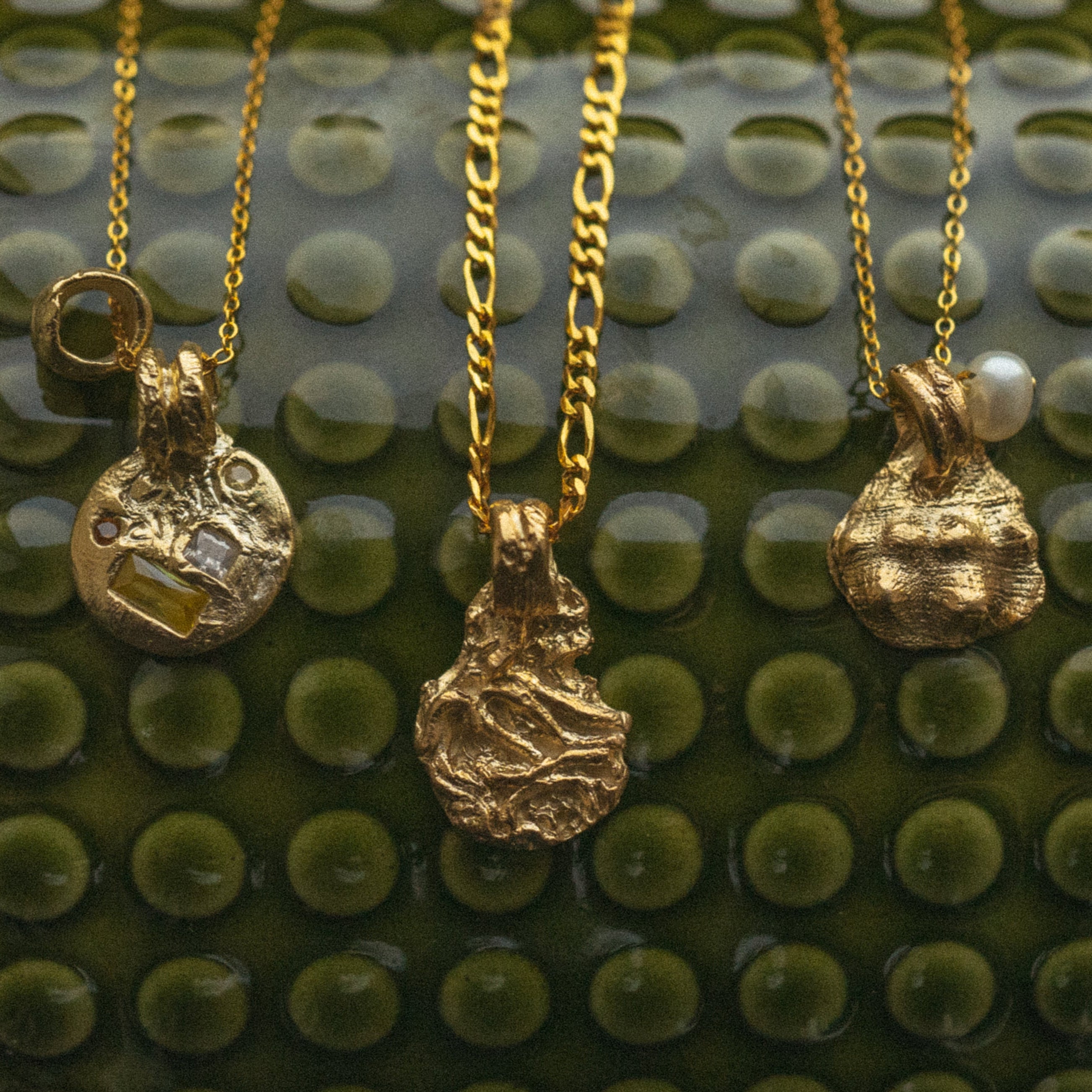 The Pearl Shell necklace